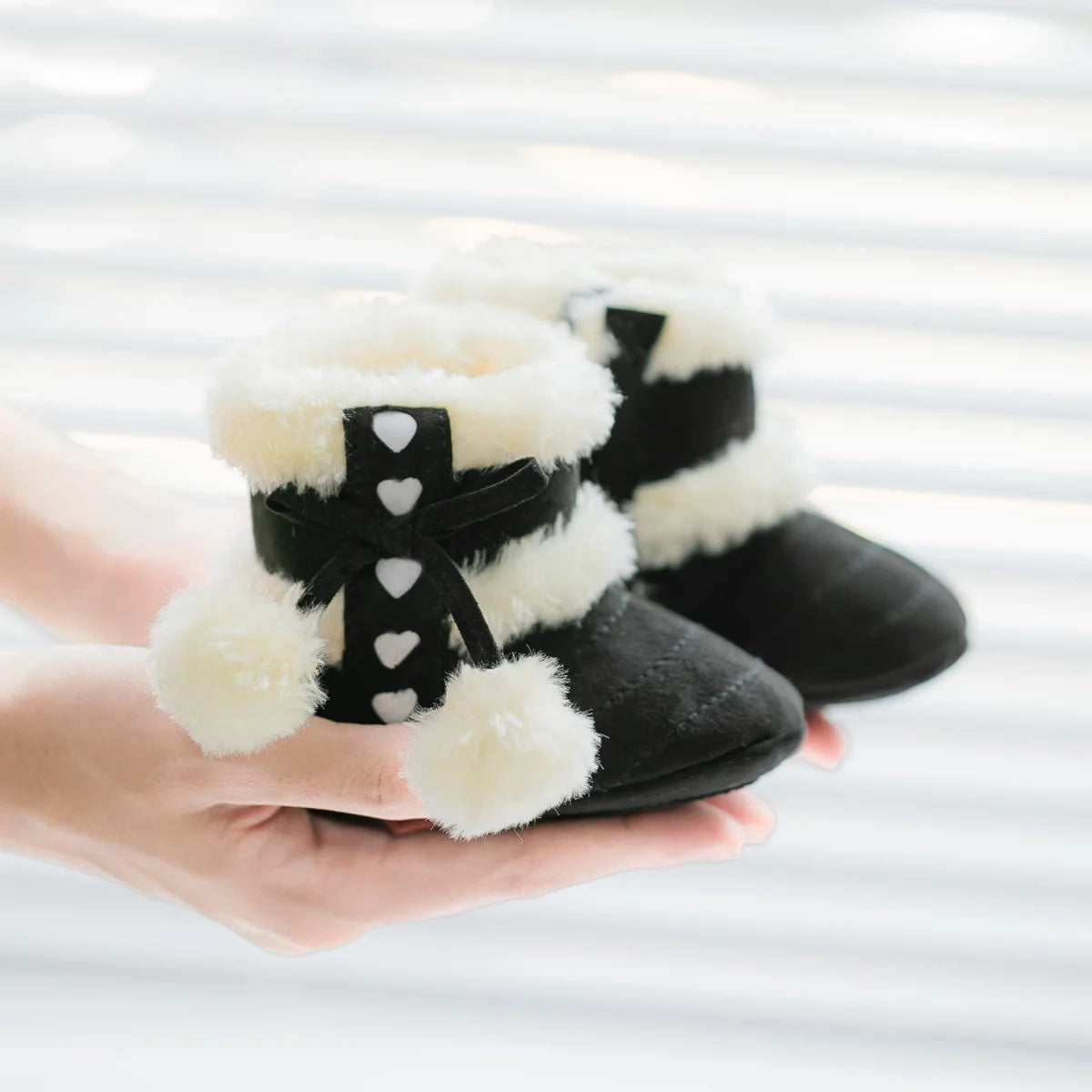 Baby Boys Girls Shoes Infant Warm Fleece Boots Newborn Winter Sneakers for First Walkers 3-18 Months